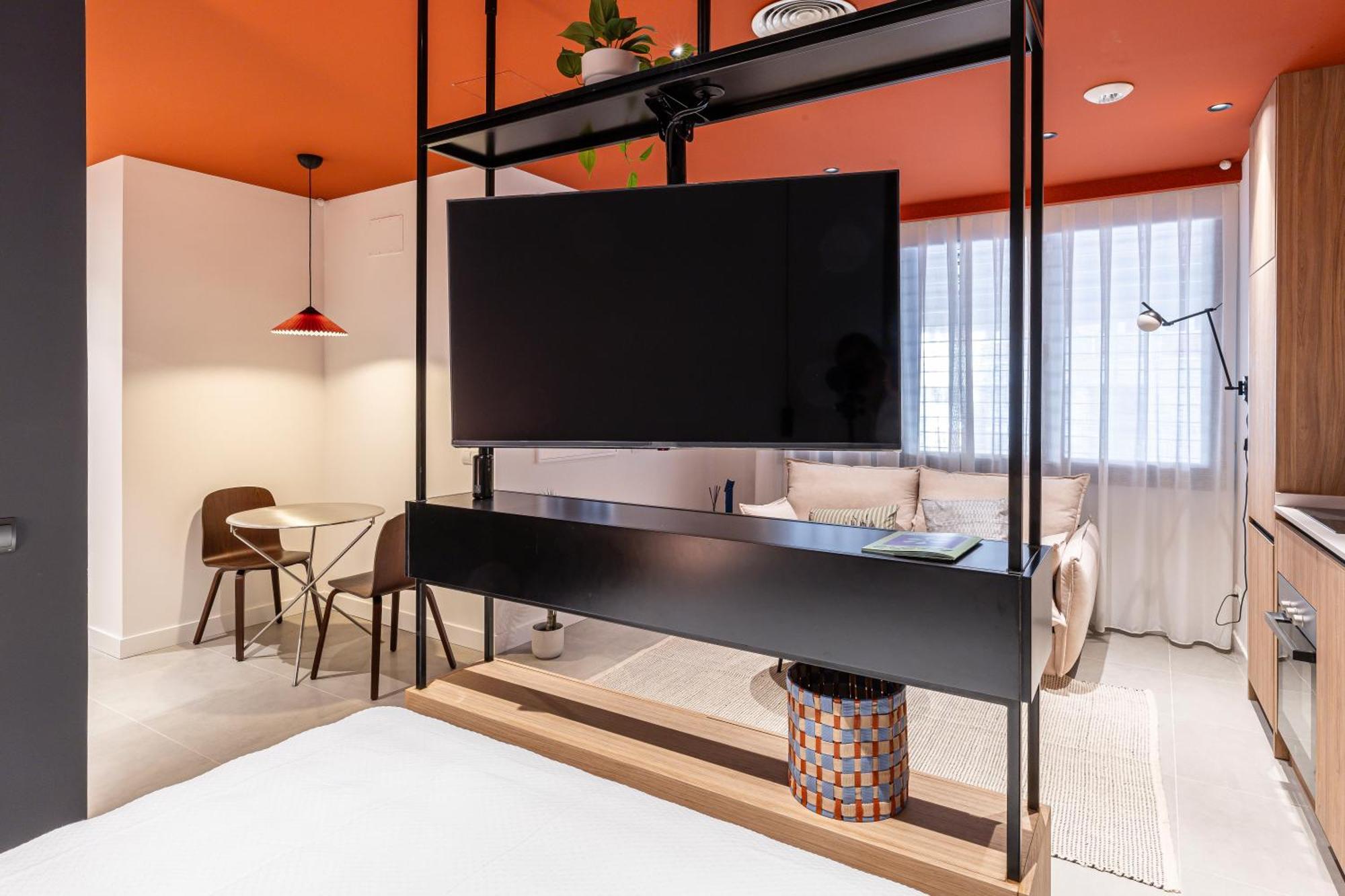 Estudios Arturo Soria By Rent Me Appartement